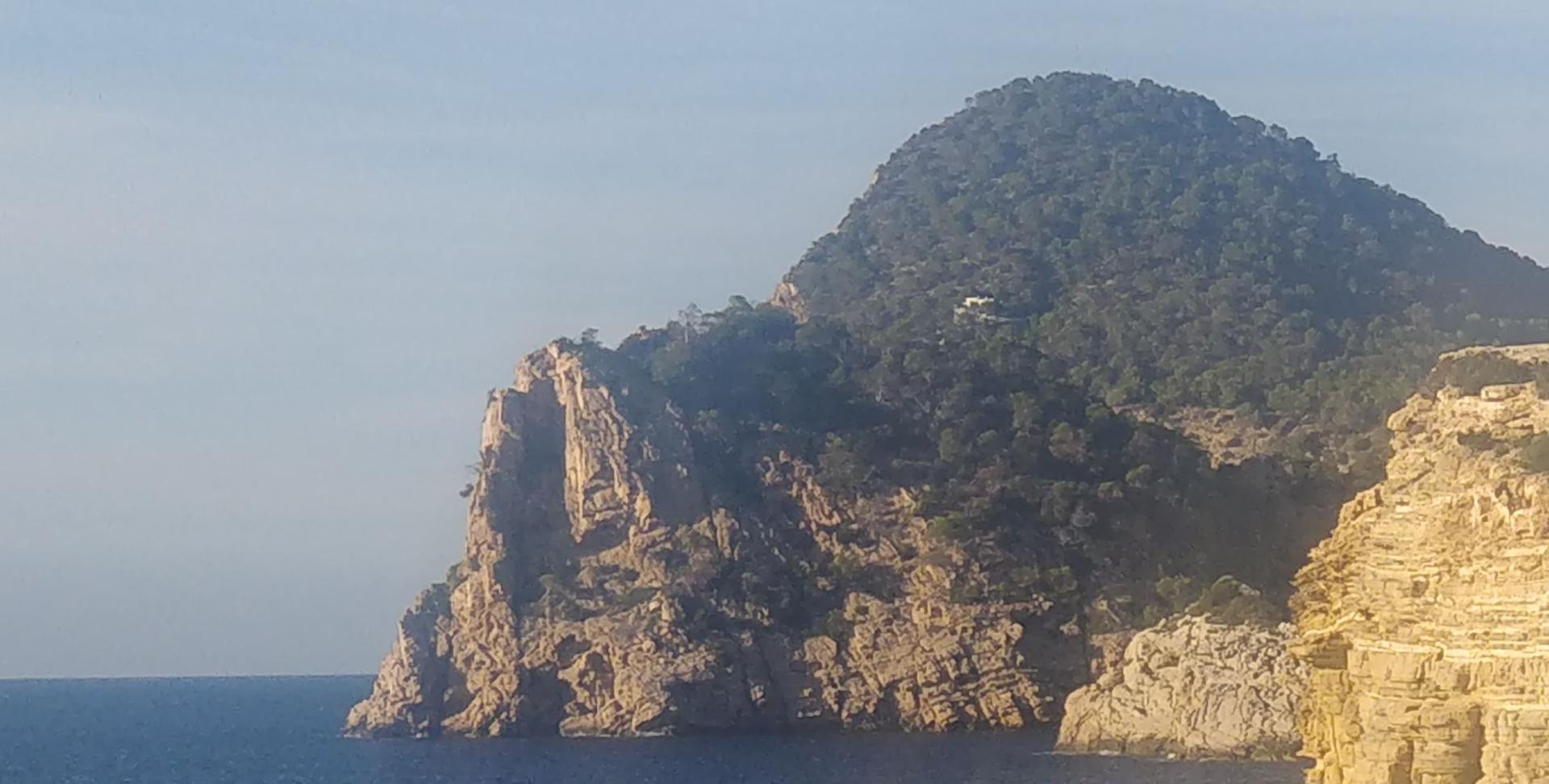 Cim de Nun&oacute; 257m