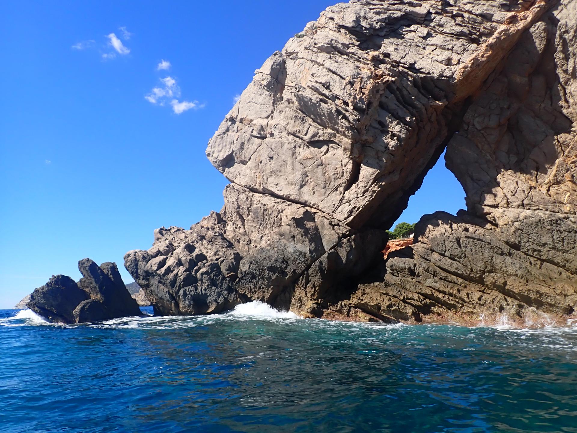 Forat de Cala Beltrana