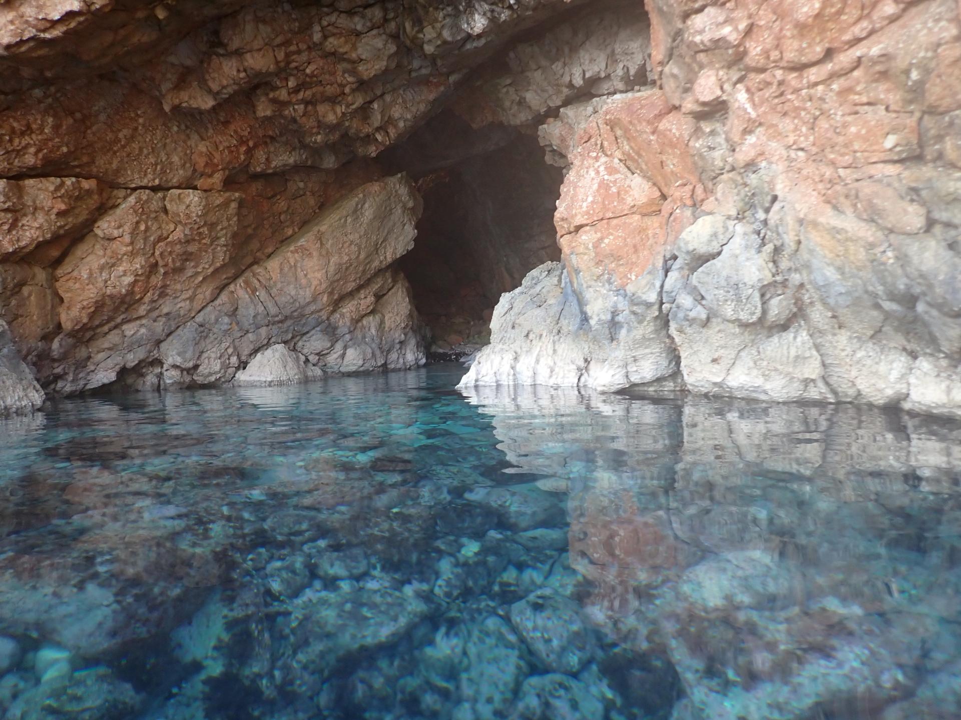 Cova de Cal&oacute; de Multons