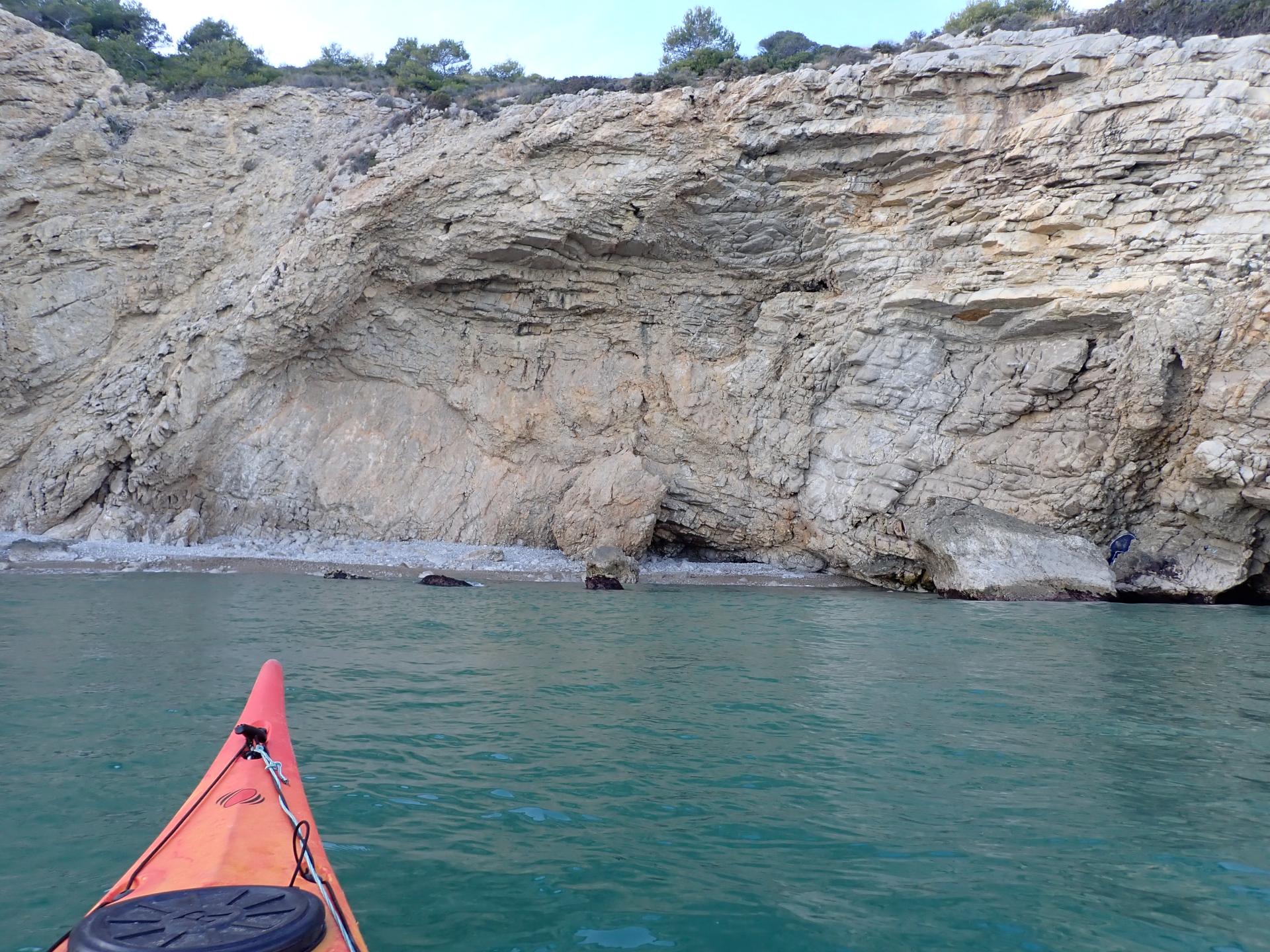 Cova i Platgeta de les Aig&uuml;es