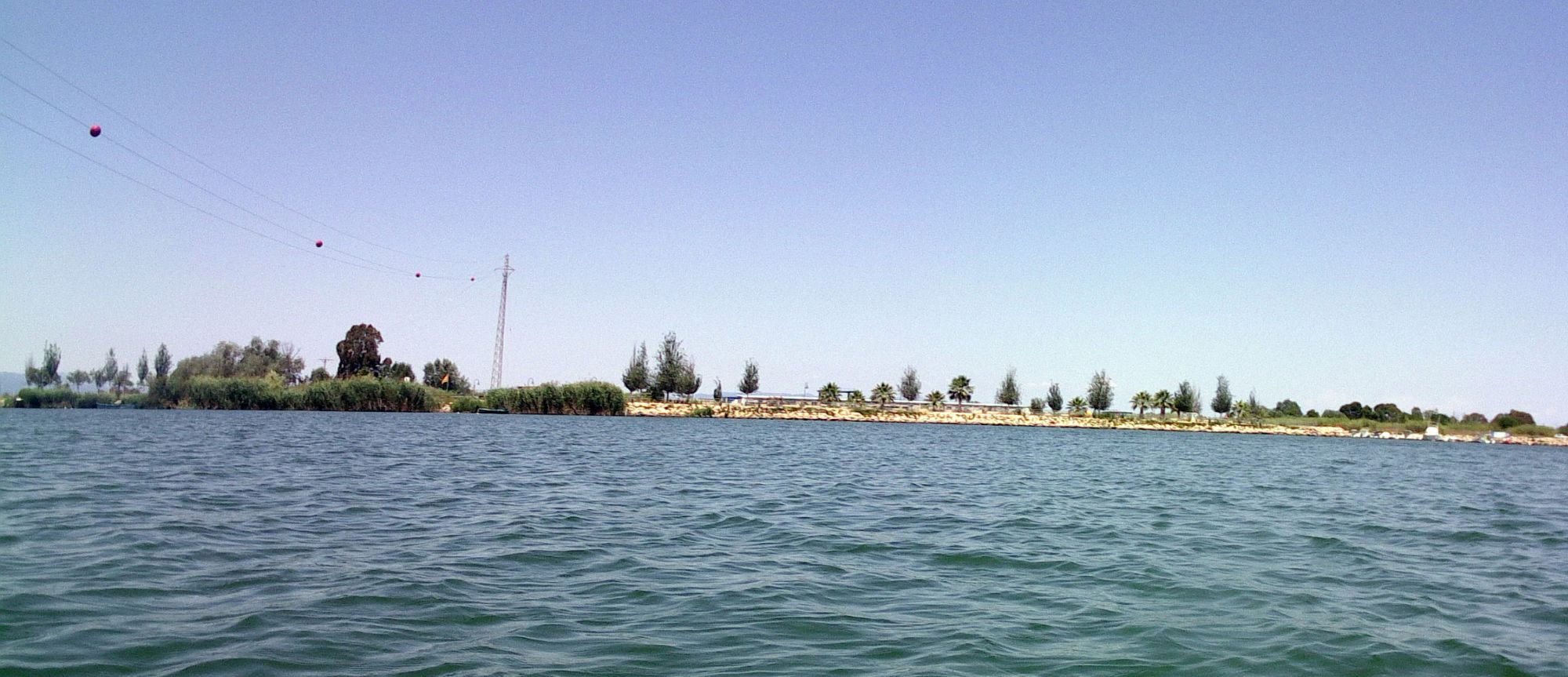 L&iacute;nia de mitja tensi&oacute;