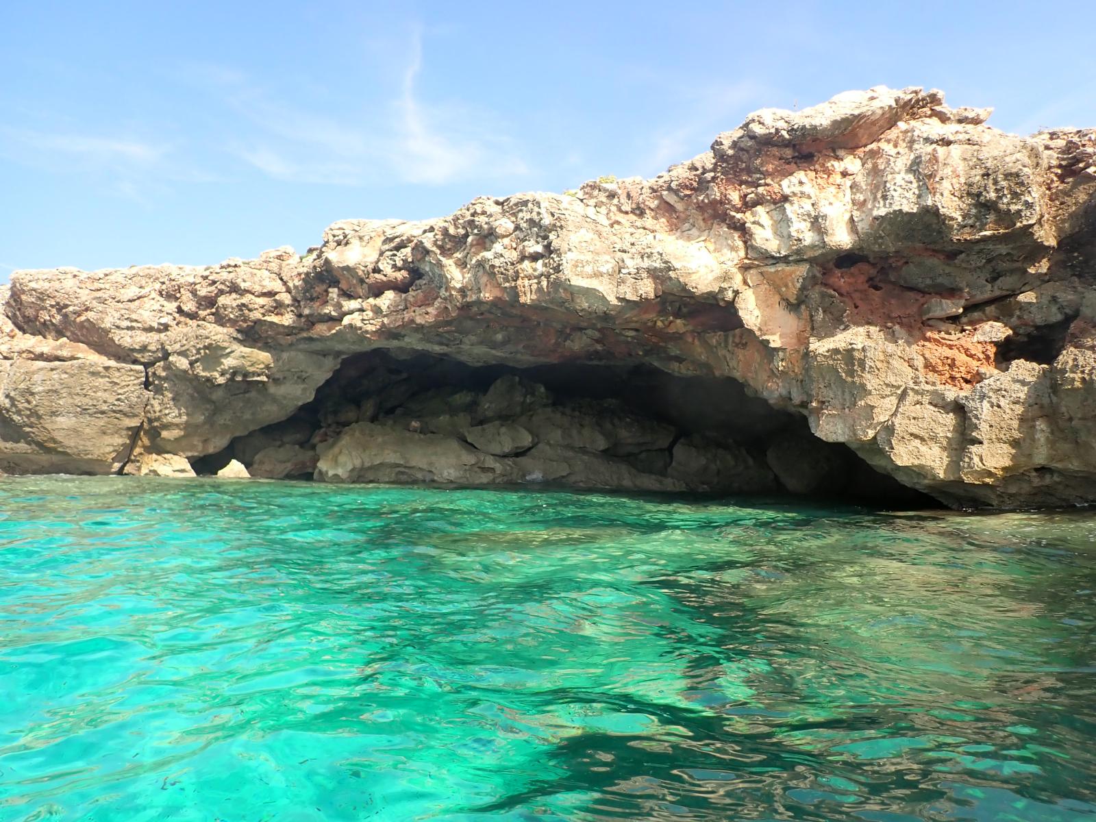 Cova de Cala Parejals