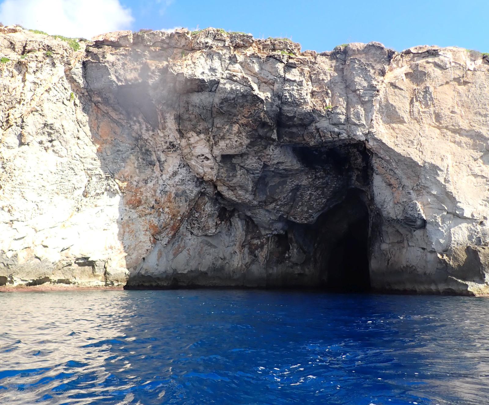 Cova Gran des C&oacute;ssil