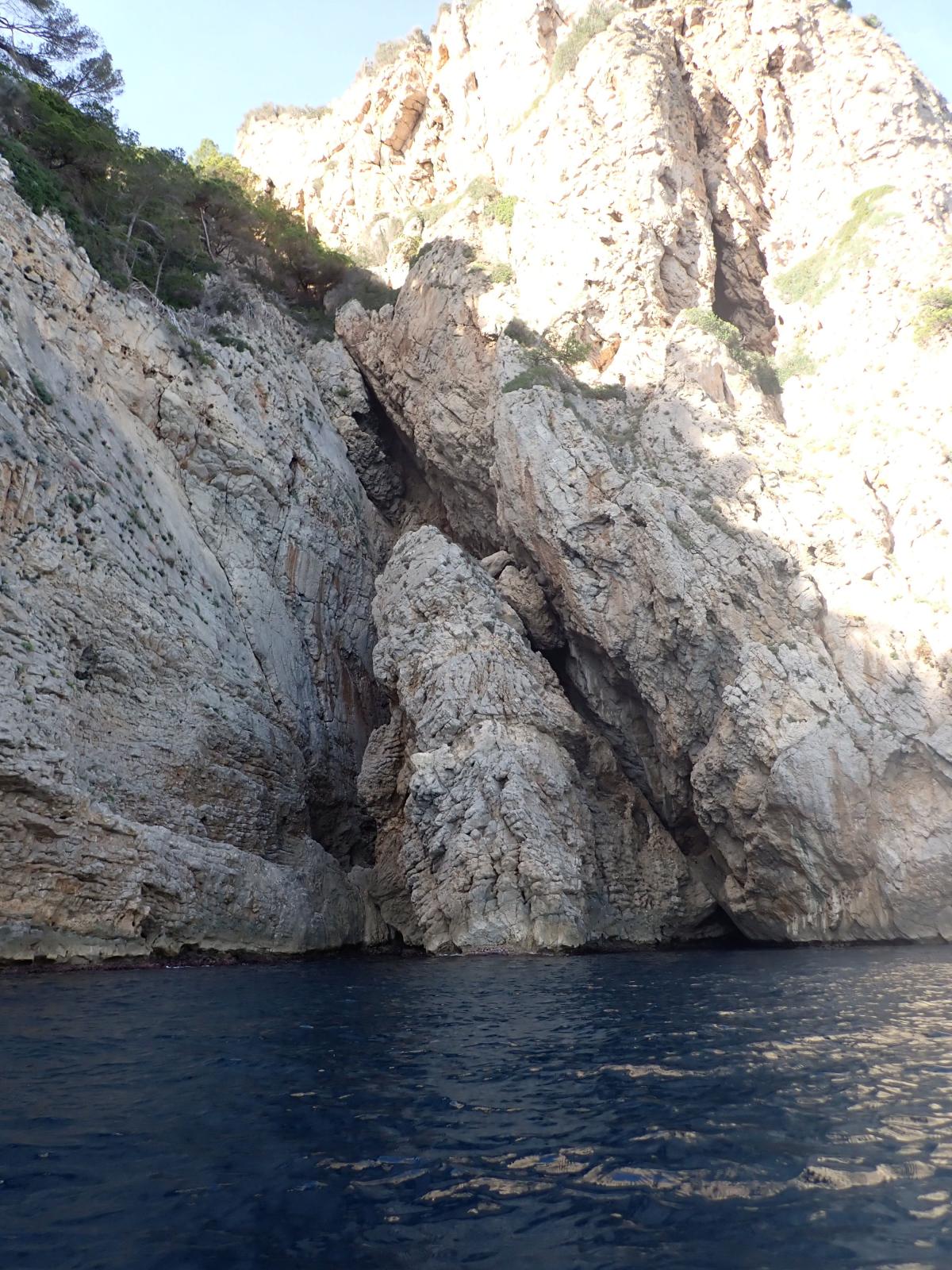 Esquerda De Miladones